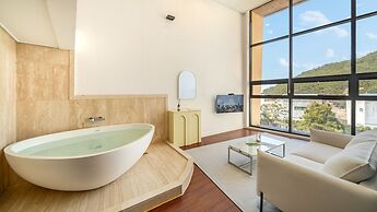 Anmyeondo Bohemia Village Pension