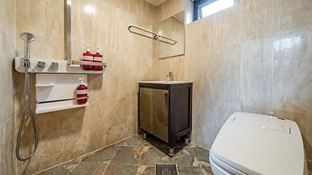 Anmyeondo Bohemia Village Pension