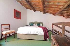 Leonina Terrace