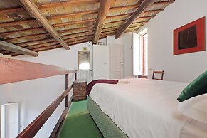 Leonina Terrace
