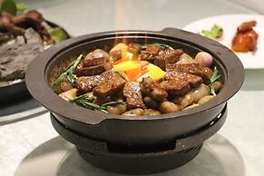 West Internation Hotel