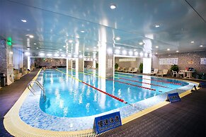 West Internation Hotel