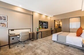 West Internation Hotel