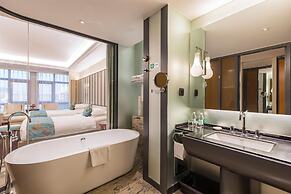 West Internation Hotel