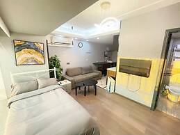 Tech-X apartment hotel