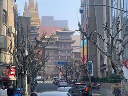 Tech-X apartment hotel