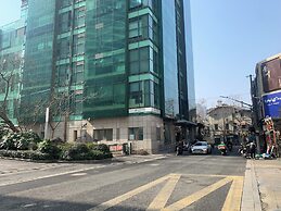 Tech-X apartment hotel