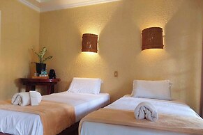 Estaca Bay Gardens Conference Resort powered by Cocotel