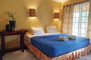 Estaca Bay Gardens Conference Resort powered by Cocotel