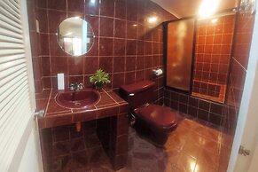 Estaca Bay Gardens Conference Resort powered by Cocotel