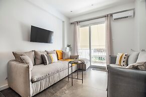 Glimmer 2-Bedroom Apartment in Athens