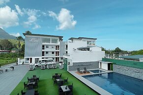 Orient De Galera Beach Resort