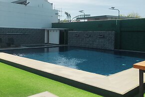 Orient De Galera Beach Resort