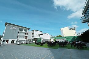 Orient De Galera Beach Resort