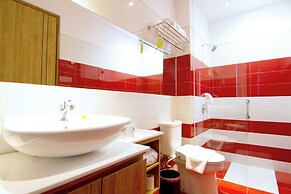 Zoom Hotel jemursasri