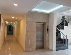 Hotel The Luxem
