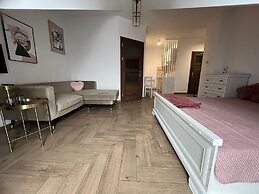 Apartament KOLEJOVA 20 z sypialnią