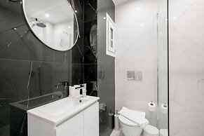 Mellow 2-Bedroom Apartment in Athens