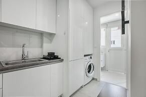 Mellow 2-Bedroom Apartment in Athens