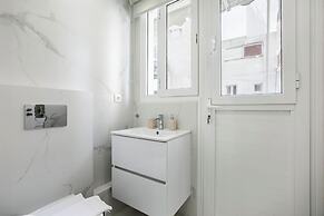 Mellow 2-Bedroom Apartment in Athens