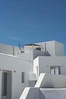 OIKOS SANTORINI LIVING CONCEPT