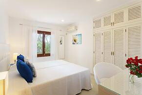 Villa Playa in Port de Pollen a