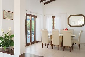 Villa Playa in Port de Pollen a