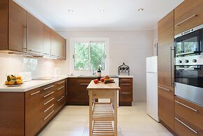 Villa Playa in Port de Pollen a