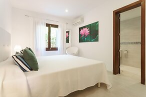 Villa Playa in Port de Pollen a