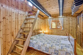 Enchanted Cosy Chalet Kalanka