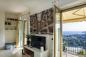 Elegant sea View Apartment