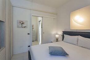 Elegant sea View Apartment