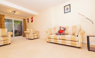 4 Guests - Free Parking - Near Attractions