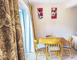 4 Guests - Free Parking - Near Attractions