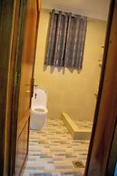 Rond Point Gorilla Boutique & Apartments