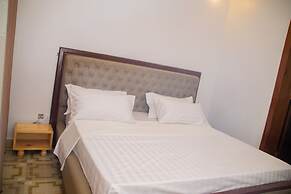 Rond Point Gorilla Boutique & Apartments