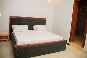 Rond Point Gorilla Boutique & Apartments