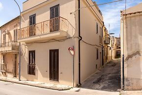 Casa Verga con Terrazza by Wonderful Italy