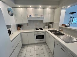 Cozy 4th Floor Apartment