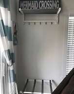 GIPH Mermaids Tale Sleeps 2 w Queen