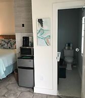 GIPH Mermaids Tale Sleeps 2 w Queen