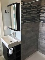 GIPH Mermaids Tale Sleeps 2 w Queen