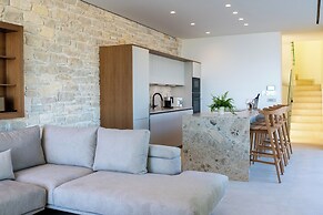 Seanatra Luxury Villas