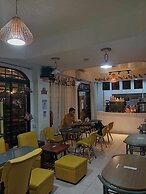 Davao Hub Dormitel Bed & Breakfast
