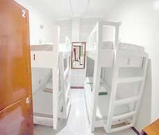 Davao Hub Dormitel Bed & Breakfast