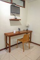 Davao Hub Dormitel Bed & Breakfast
