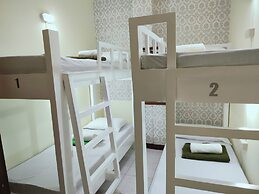 Davao Hub Dormitel Bed & Breakfast