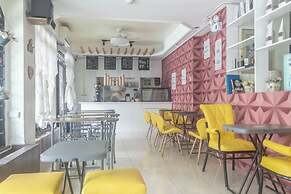 Davao Hub Dormitel Bed & Breakfast