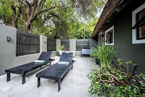 Sunbirds Oasis Lodge