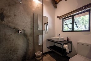 Sunbirds Oasis Lodge